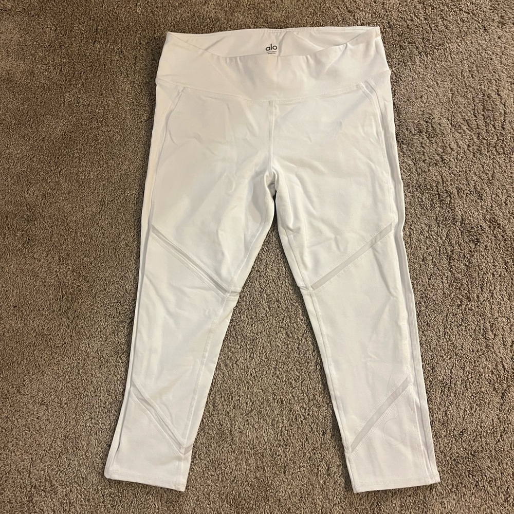 ALO Yoga White Leggings